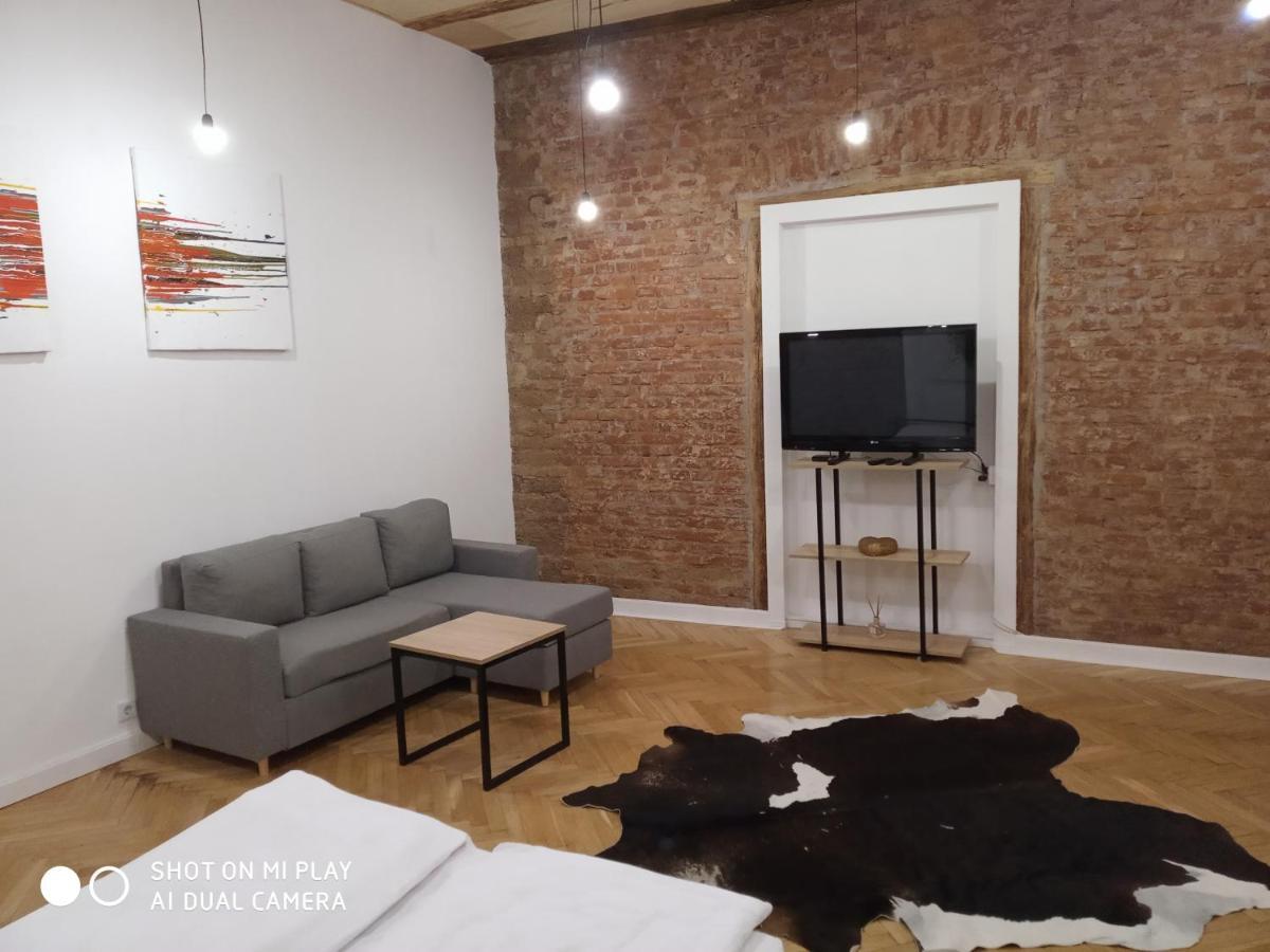Apartment Gogol 14 Apartments: Historic Center Retreat